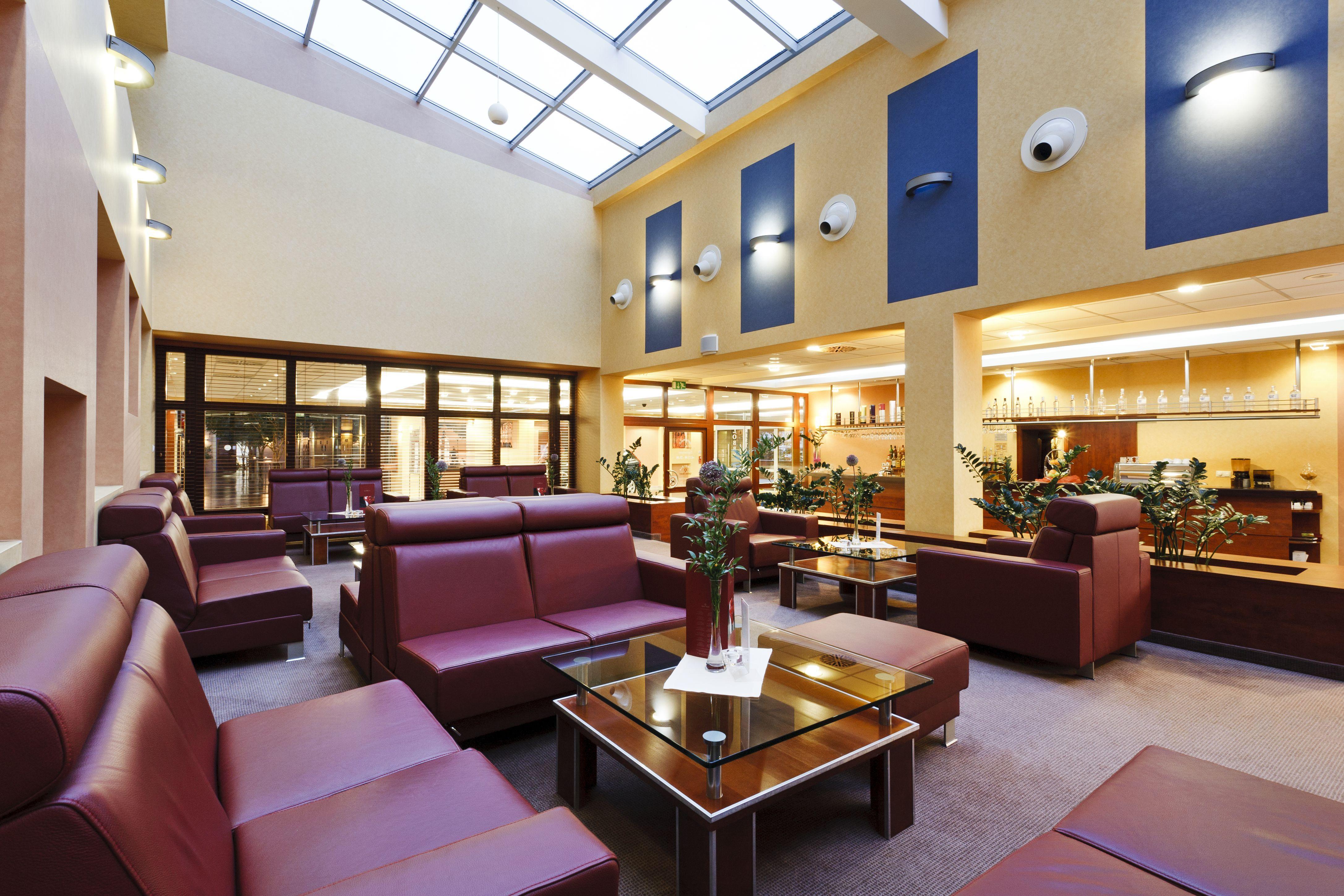 Qubus Hotel Legnica Exterior photo