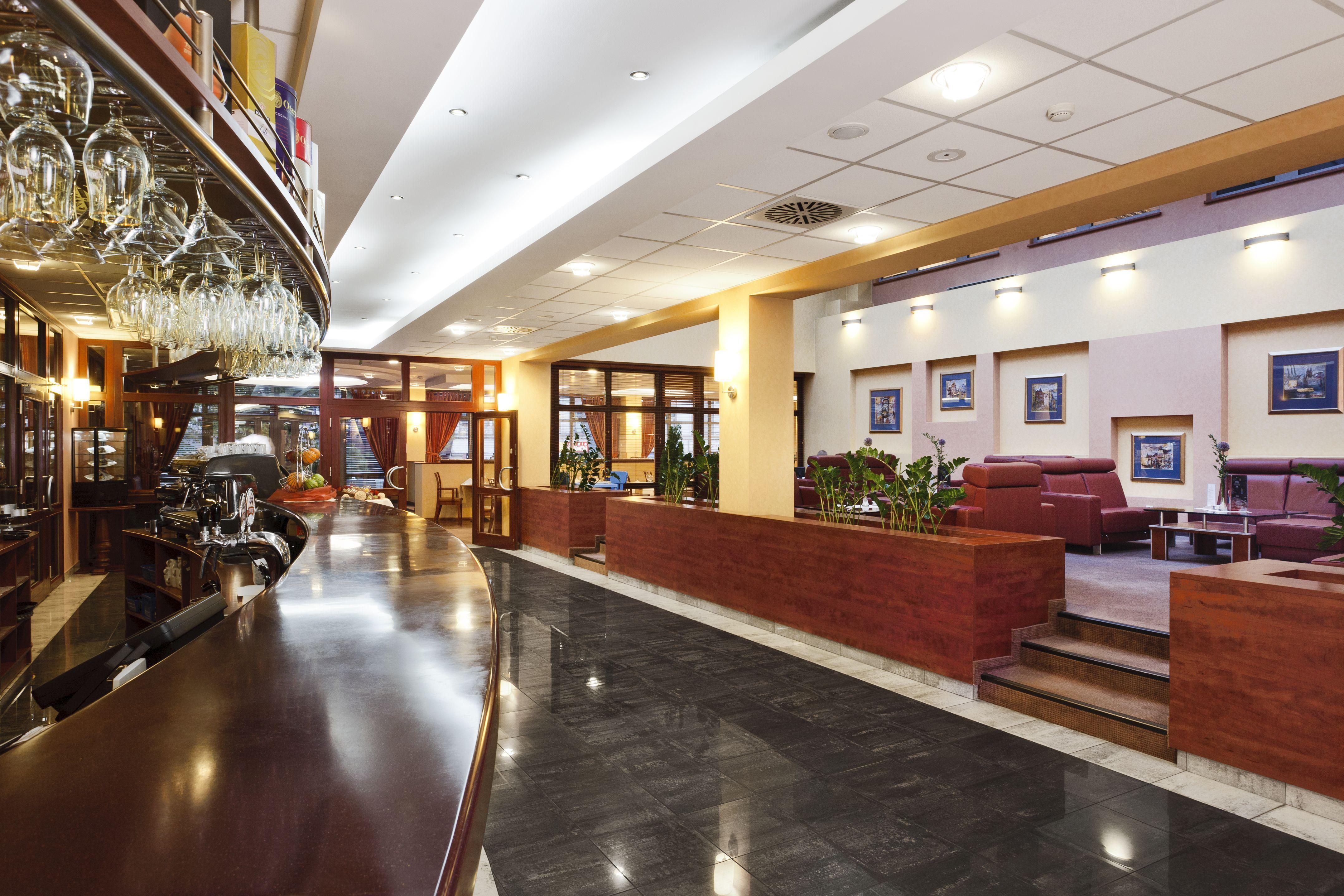 Qubus Hotel Legnica Exterior photo