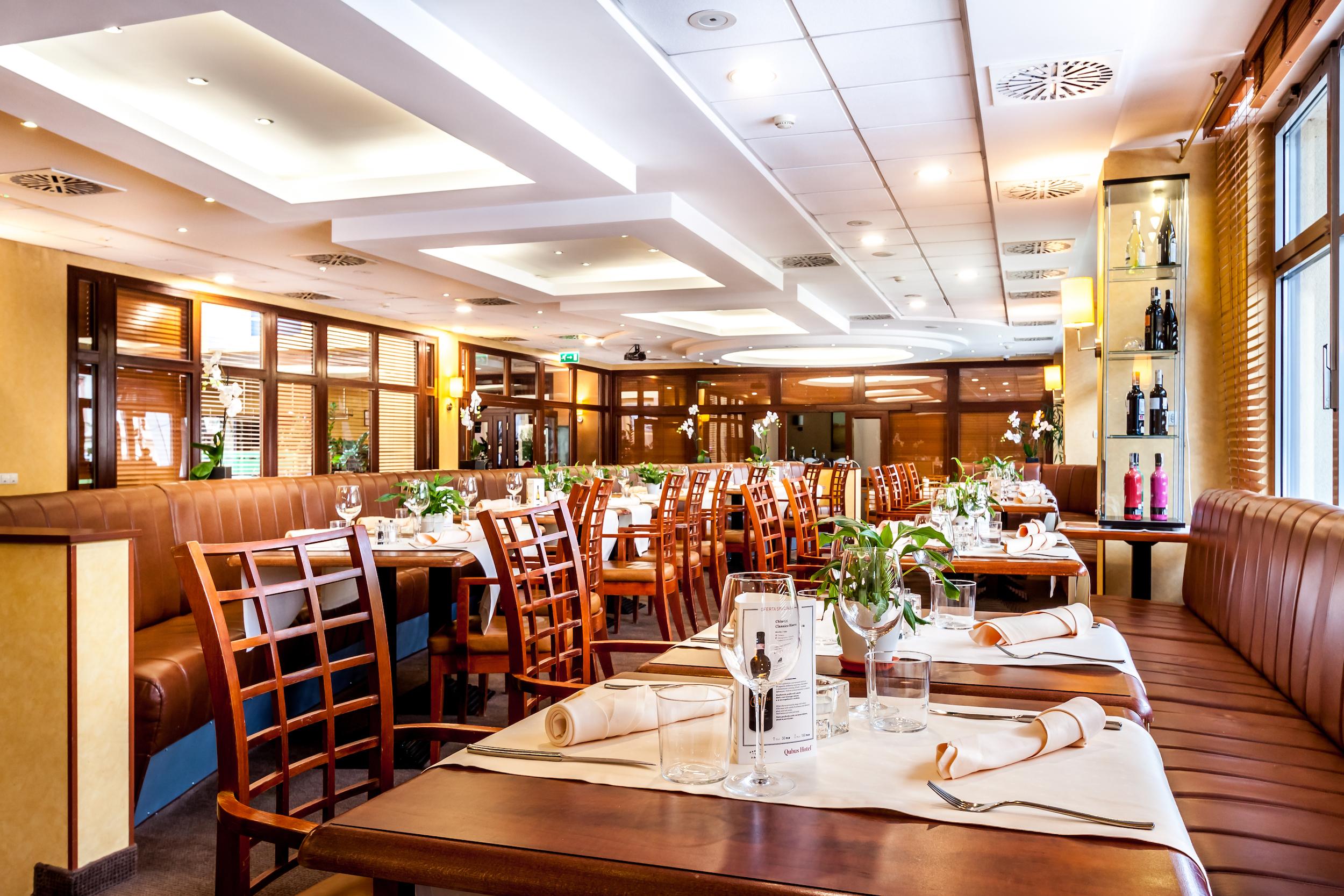 Qubus Hotel Legnica Exterior photo