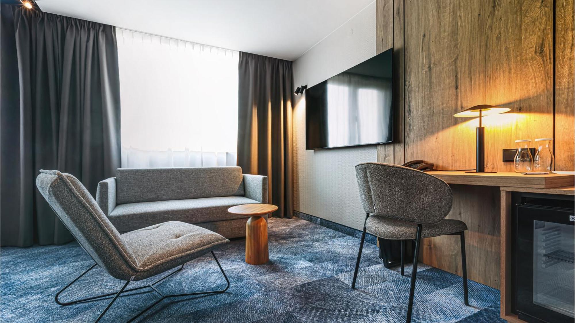 Qubus Hotel Legnica Exterior photo